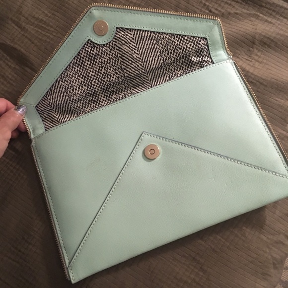REBECCA MINKOFF ENVELOPE CLUTCH LIKE NEW! - Picture 2 of 5